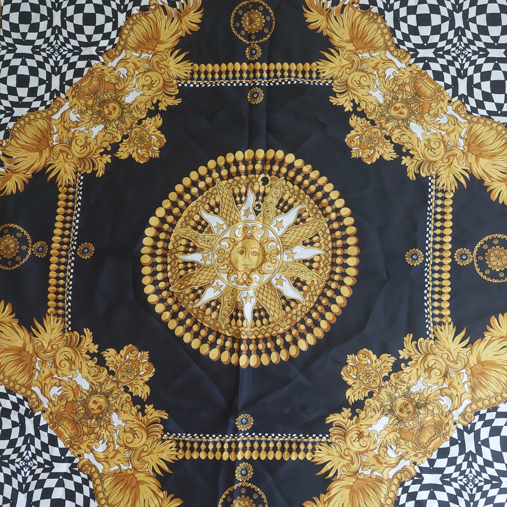 Scarf - Picture 2 of 3